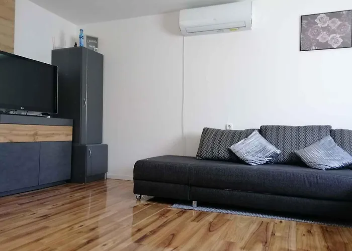 In 19534 * Balatonmáriafürdő