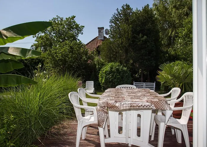 בית נופש In 19534 *